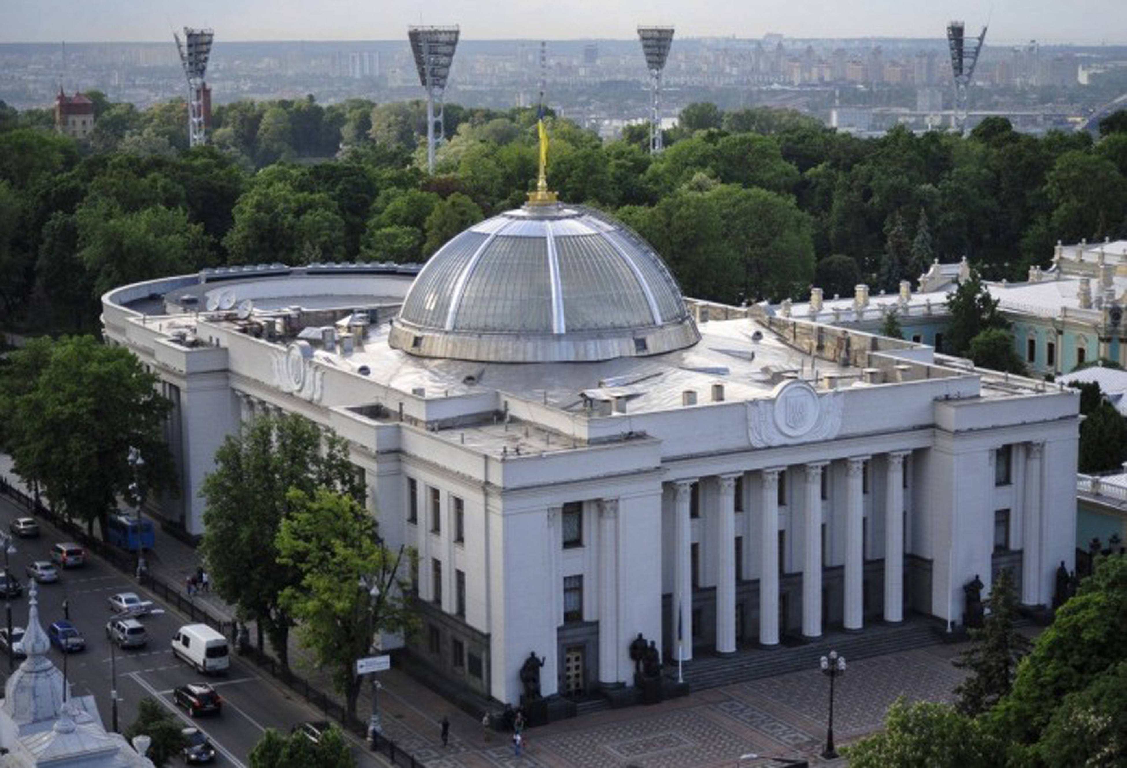 Верховная рада. Здание Верховной рады Украины 1970. Верховная рада Украины здание крыша. Верховная рада Украины 2005. Верховная рада здание сверху.