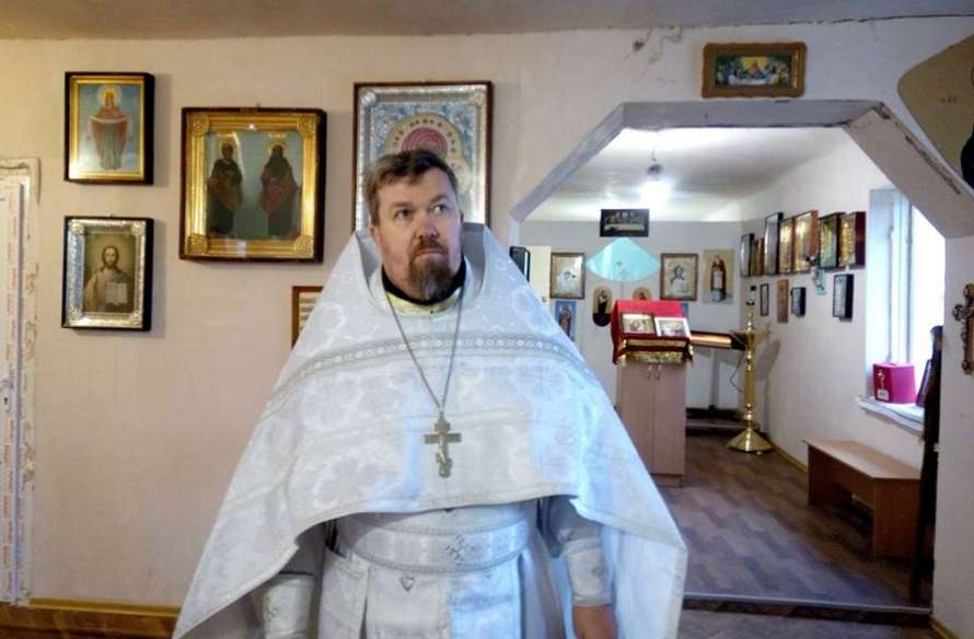  Священник с Луганщины перешел в ПЦУ