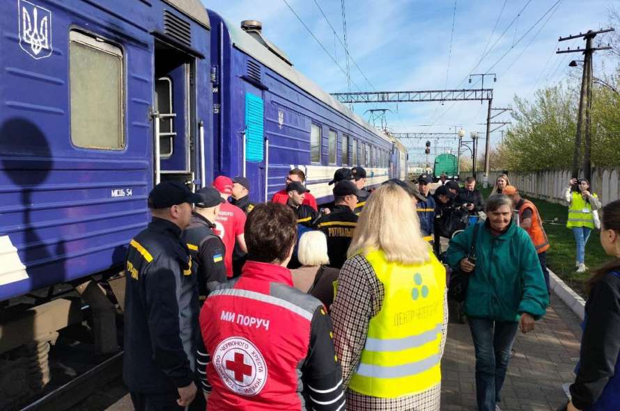 Влада скасувала евакуаційні поїзди з Покровська