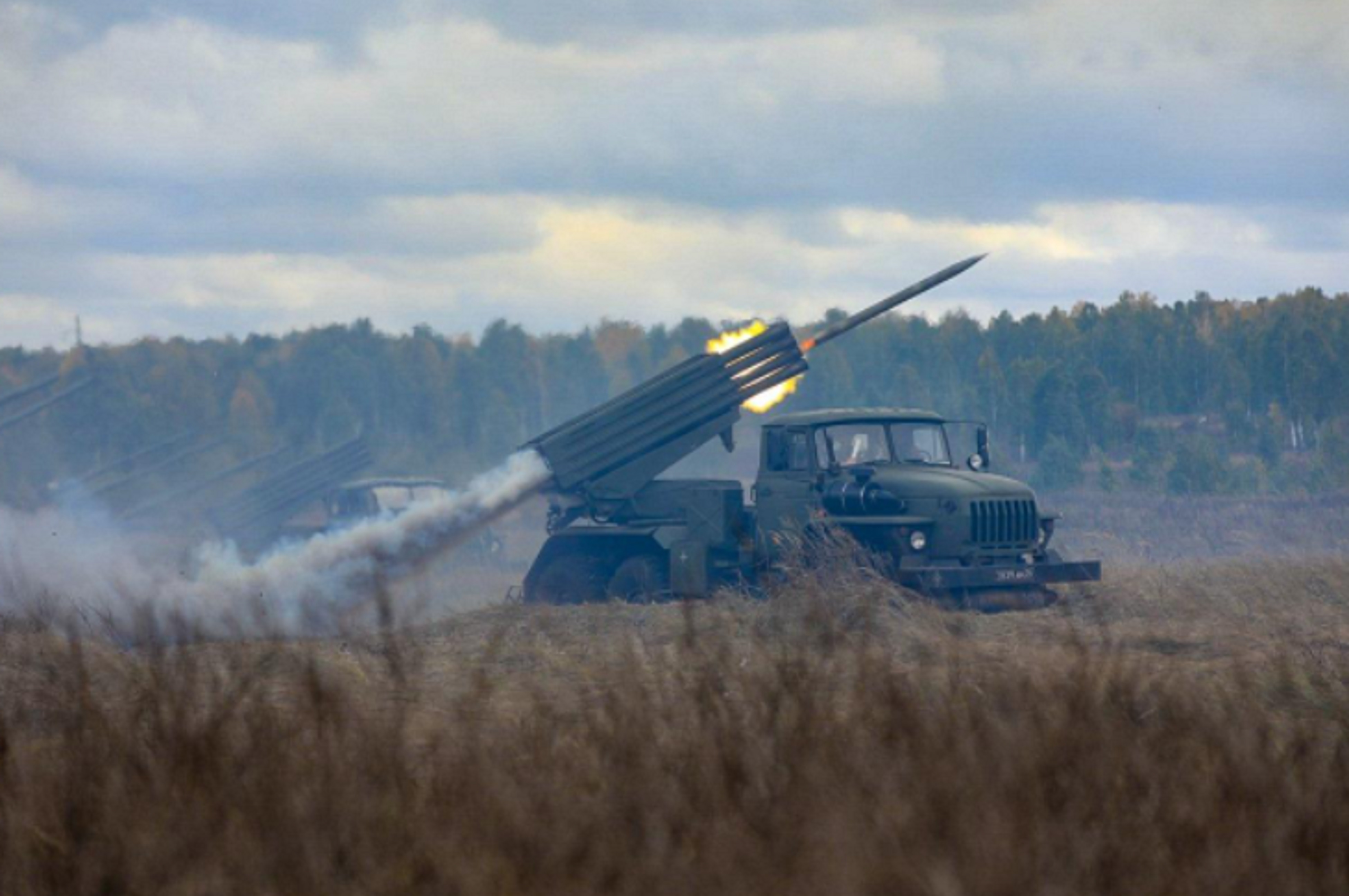 Работа града. РСЗО град Армения. Град ВСУ. РСЗО град ракета. Град Военная техника.